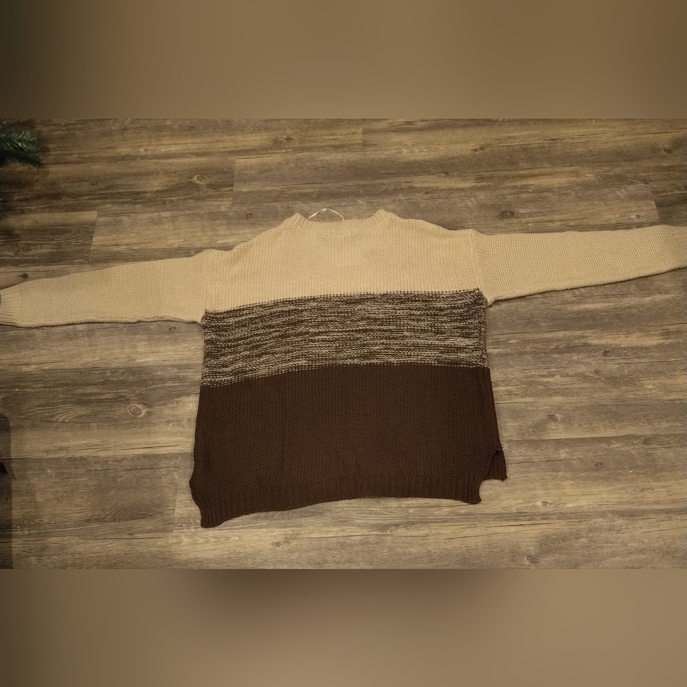 Carol Rose Colorblock Sweater - Picture 5 of 8